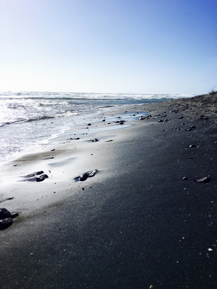 远离城市的喧嚣在静谧的时光里,远离城市的喧嚣静静的感受海浪