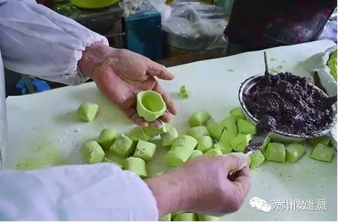 一年一季的美食青团子上市啦,苏州人的春天从青团开始