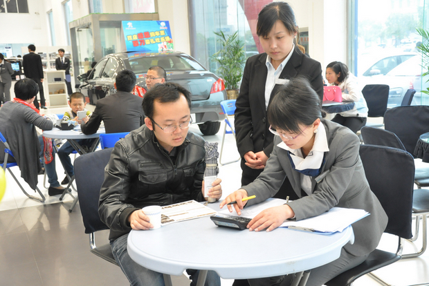 在4s购车砍价全攻略,去4s店买车砍价最好的四招