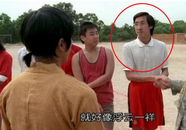 周星驰吴孟达电影少林足球,少林足球吴孟达周星驰截图