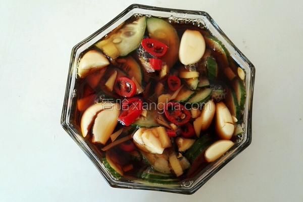 买来黄瓜吃不完自己怎样做酱黄瓜,第二天就能吃的酱黄瓜的腌制方法