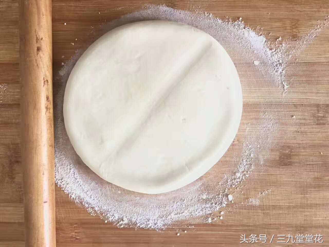 油泼面具体怎么做,油泼面到底过不过水