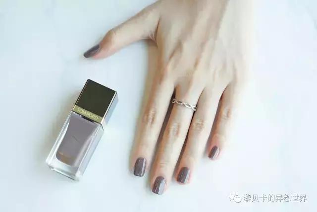 夏日冰透色指甲油,夏季指甲油又显白又霸气的颜色