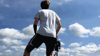 足球零基础教学入门颠球,足球入门颠球基本功