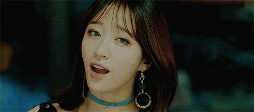 热巴戴的美瞳,热巴戴美瞳了吗