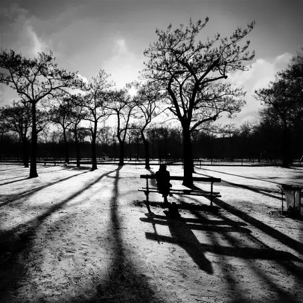 战胜孤独的句子,战胜孤独的最好方法