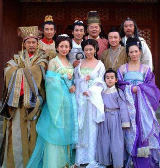 至尊红颜两位女主角,至尊红颜反派