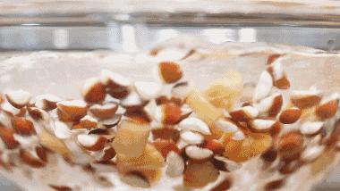 虫草花番茄排骨汤做法,美味营养海参汤