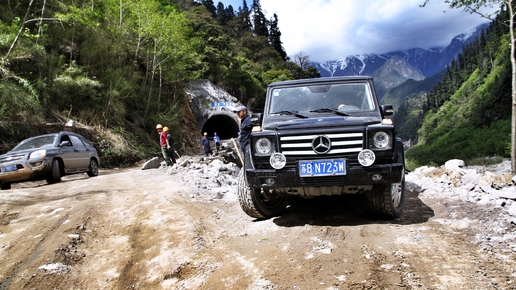 开着大通g50进藏,开奔驰g500去市区