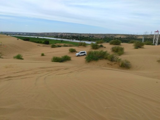 背着媳妇花30万买了台二手普拉多豁沙子,差点没被骂死!