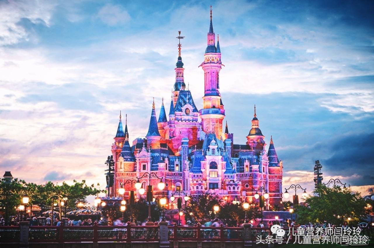 去迪士尼实现童话故事公主梦,带小朋友去迪士尼圆公主梦