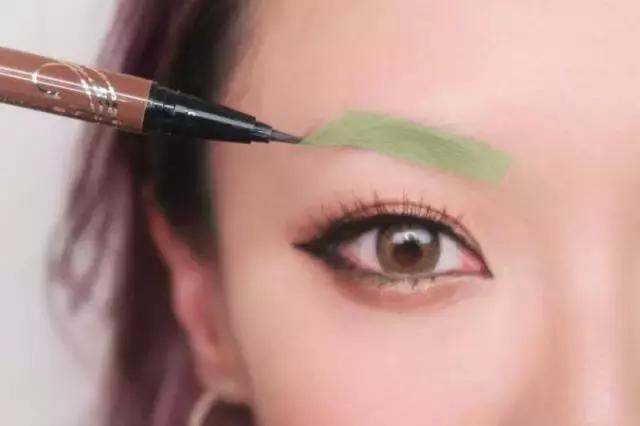三种方法教你画出自然眉毛,教你画出自然又好看的眉毛和眼线
