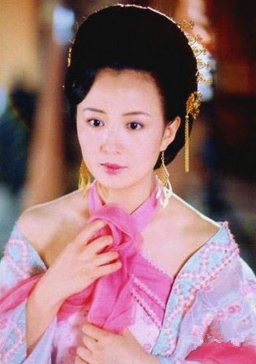 贾静雯至尊红颜是哪年的,至尊红颜贾静雯火吗