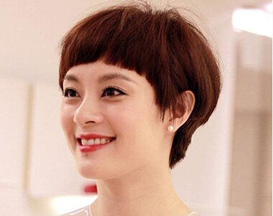 推荐几款好看的女生短发,十款女生最流行的短发