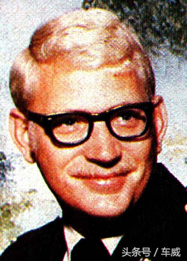 奔驰g级和切诺基,奔驰g和大切诺基