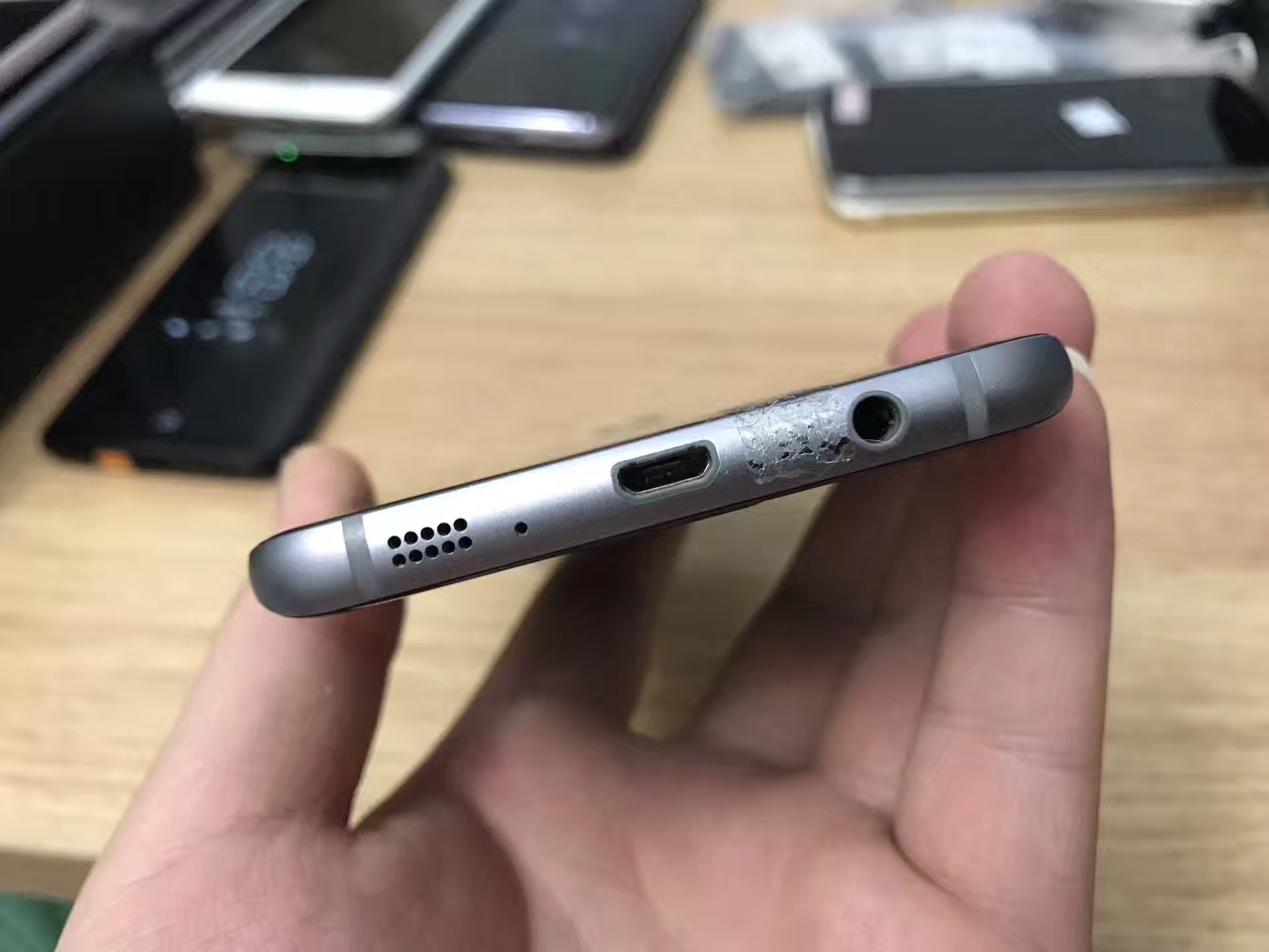 二手三星990,三星s7edge现在值不值得购买