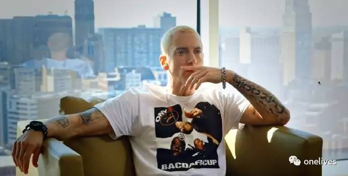 青春期未婚先孕，成为单亲父亲，怒怼整个世界，为女儿杀出一条天路