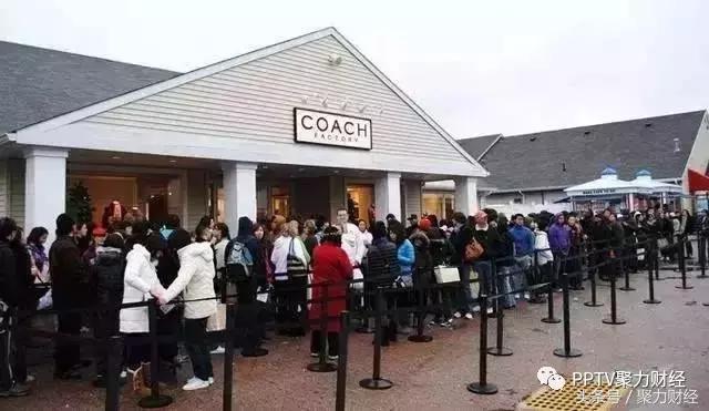 它曾赶超COACH，登顶轻奢界！如今成“烂大街货”，竟要闭店百家求存