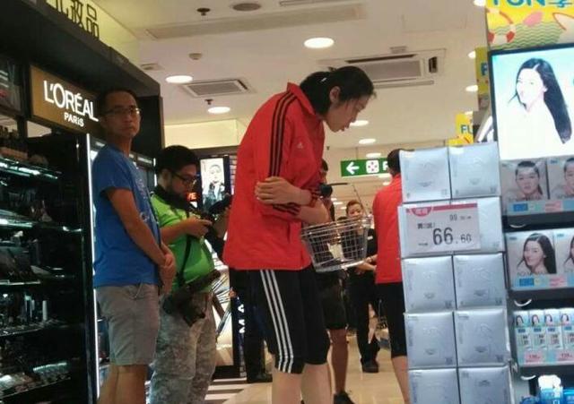 涓浗濂虫帓鏈卞┓骞磋柂澶氬皯,涓浗濂虫帓鏈卞┓骞磋柂