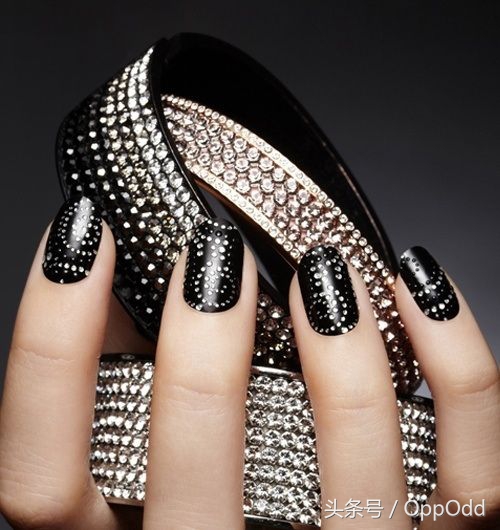 适合夏季的最新款美甲,超好看的夏季美甲