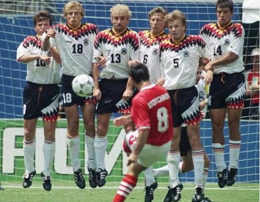 阿迪达斯陨落的神鞋,阿迪达斯辉煌