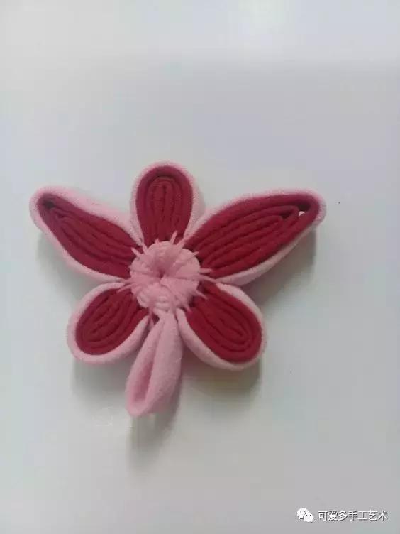 手工盘扣最简单版,用布做盘扣慢动作教程