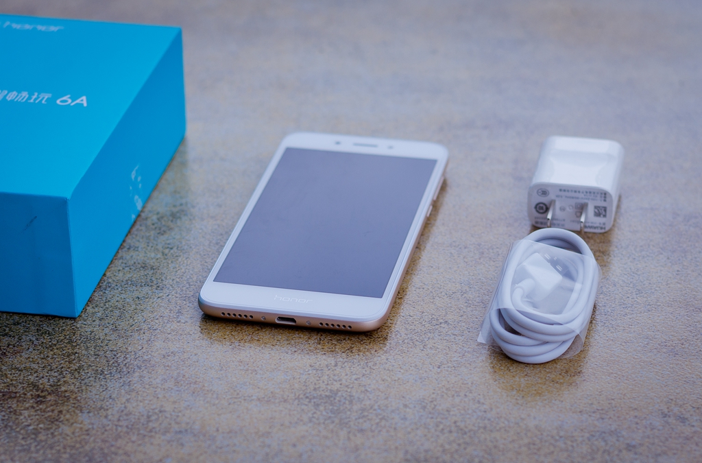 千元机测评荣耀畅玩20,荣耀畅玩6a评价