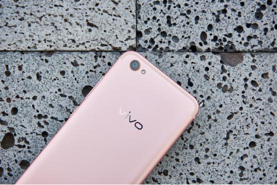 3000元左右是买华为还是vivo的好,2021建议买的vivo手机3000左右