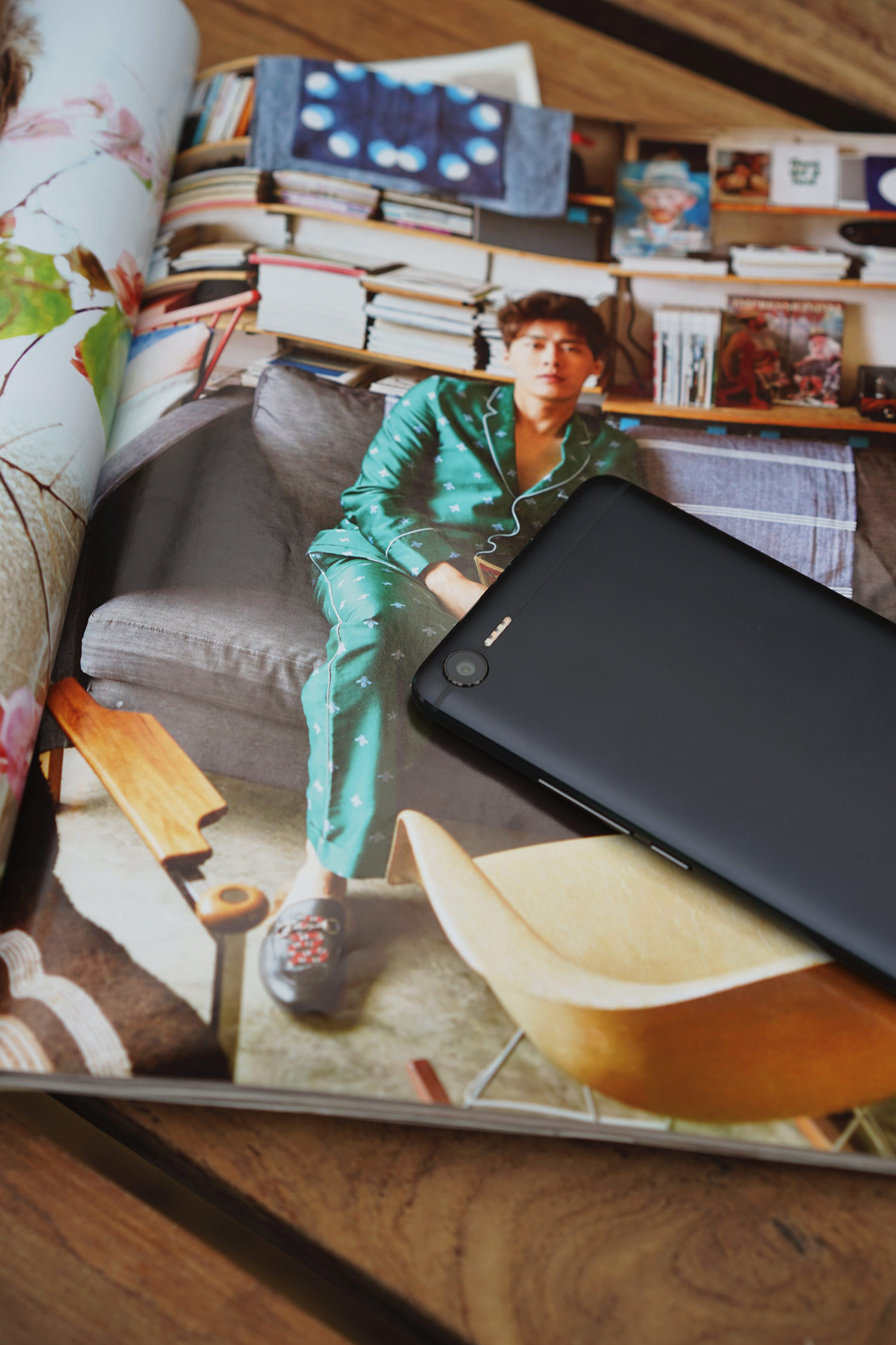 魅蓝e2闪光灯测评,魅蓝E2有什么优点