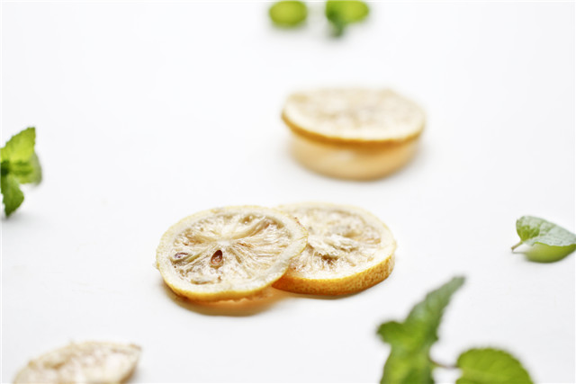 喝水喝得多能美容吗,喝水加它喝出好身体好皮肤