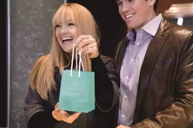 刘雯倪妮穿衣搭配图,杨幂刘雯谁最漂亮