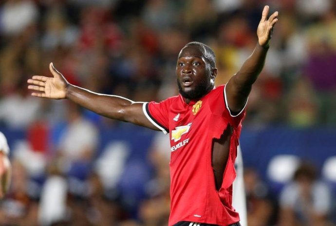 曼联喜迎开门红,红魔曼联贺炜