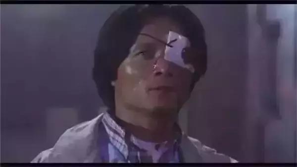 江湖人称果仁张，港片经典反骨仔坏蛋，《省港旗兵》生鸡成经典