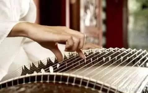 古筝音符入门指法图,古筝小燕子入门指法教程