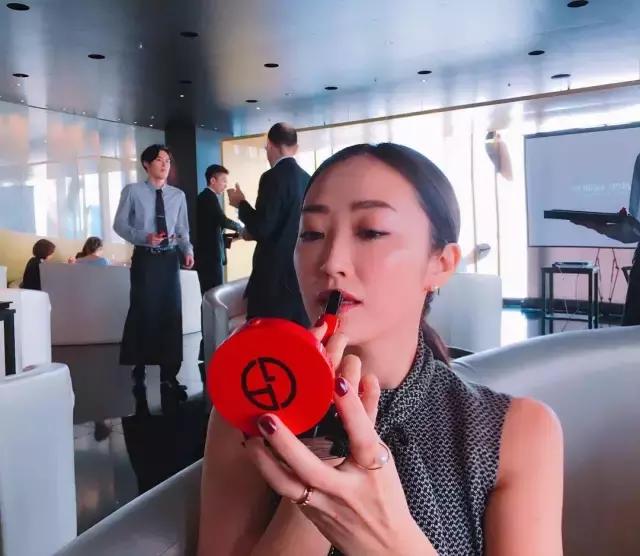 阿玛尼粉底18号色,阿玛尼绝版色405