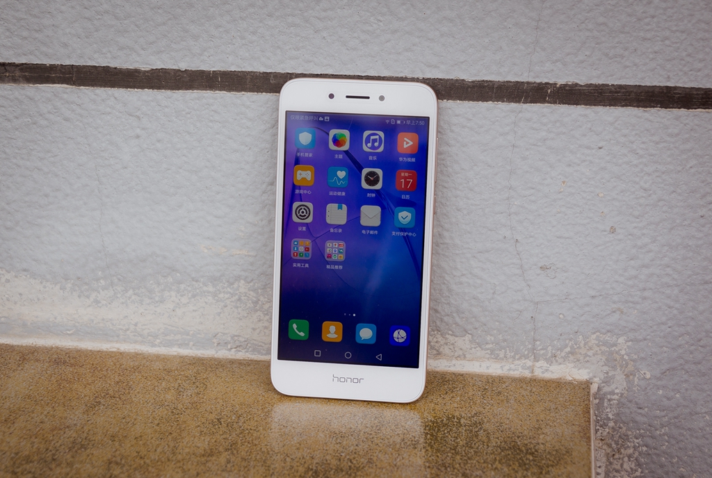 千元机测评荣耀畅玩20,荣耀畅玩6a评价