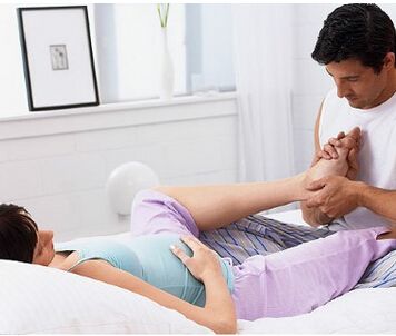 孕期手疼脚肿腿抽筋真的很无助,孕妇怀孕36周脚腿抽筋是怎么了