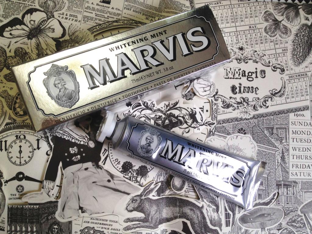 牙齿不够白!笑的时候都不敢露齿,该肿么办才好!