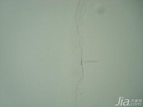 墙面裂纹最好的修补方法,墙面有裂纹怎么修补呢