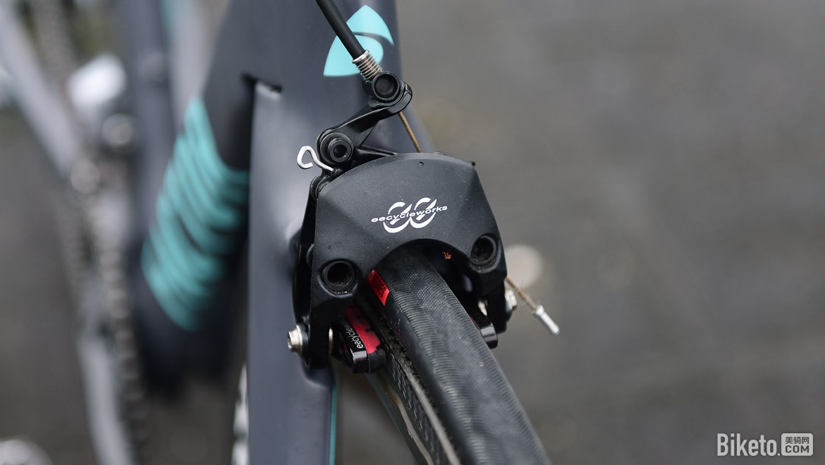 新款factorone公路车,英国elemental跑车