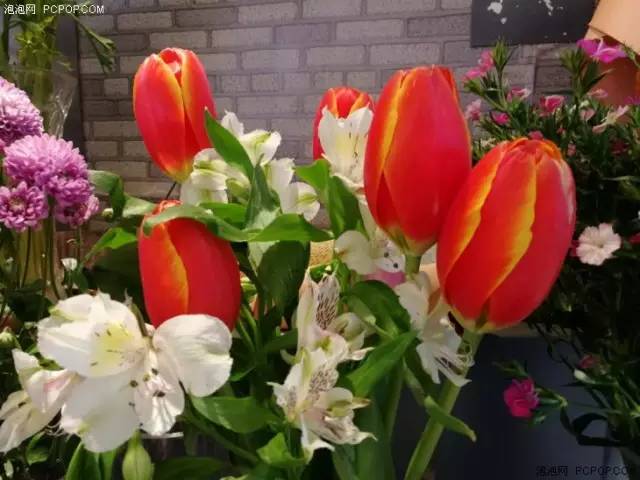 荣耀v详细评测体验,荣耀v优缺点测评