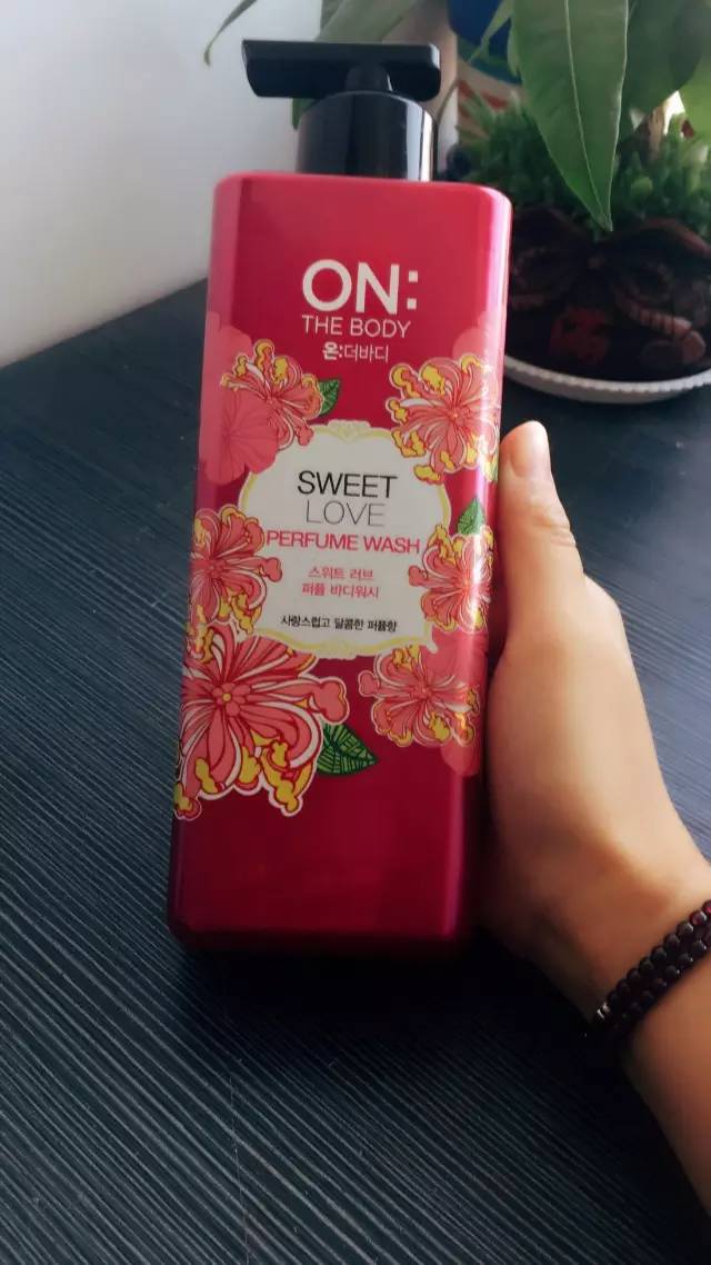 微歌祖玛龙氨基酸沐浴露,英佳祖玛珑经典香氛沐浴露