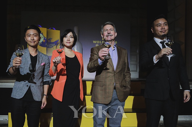 纷赋酒园黄标赤霞珠红葡萄酒,纷赋酒庄珍藏霞多丽白葡萄酒