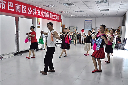 创新服务方式推动全民阅读,建立全民阅读便捷模式