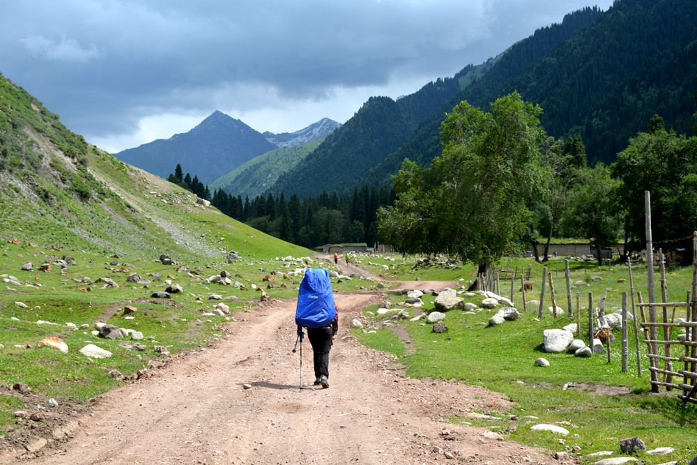 行者无疆-6月乌孙，漂洋过海为圣湖，翻山越岭因初心