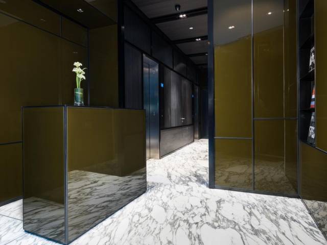 古色古香的酒店结合现代内部设计,极简主义生活风格的酒店