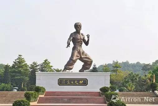 梅西雕塑图片,梅西雕像