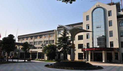 杭州最贵的学校一年多少钱,杭州顶级贵族学校