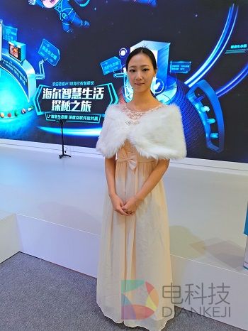 妹子多过车展所有AWE你想看的都在这里