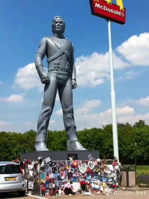 梅西雕塑图片,梅西雕像